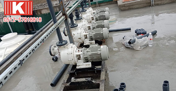 昆山國寶過濾機有限公司耐腐蝕自吸泵能夠輸送堿液嗎？